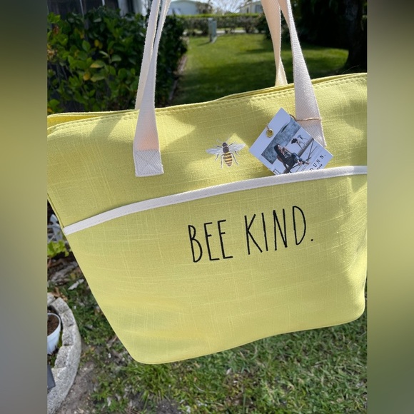 RAE DUNN Bee Kind Insulated Tote Bag - Picture 6 of 15